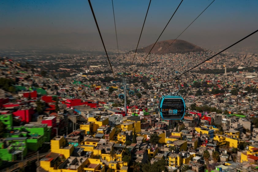 Abren en CDMX primer teleférico para mejorar movilidad en zonas altas