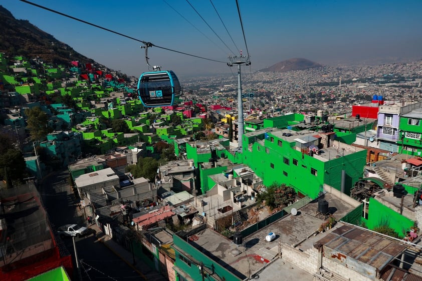 Abren en CDMX primer teleférico para mejorar movilidad en zonas altas