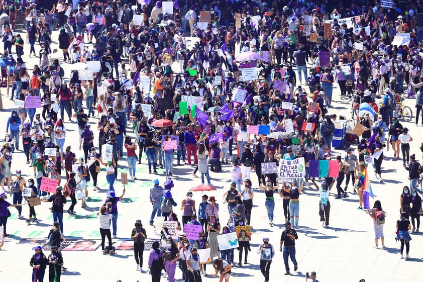 Mujeres toman las calles de CDMX ante el #8M2021