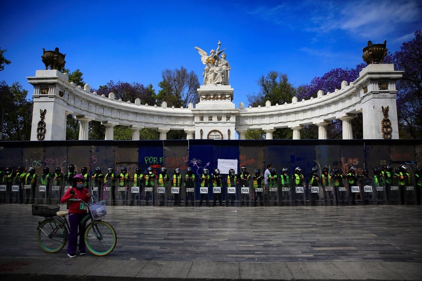 Mujeres toman las calles de CDMX ante el #8M2021