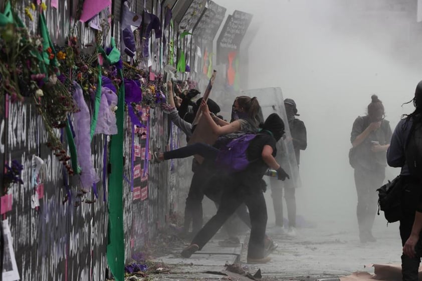 Mujeres toman las calles de CDMX ante el #8M2021