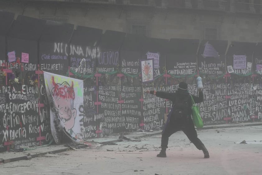 Mujeres toman las calles de CDMX ante el #8M2021