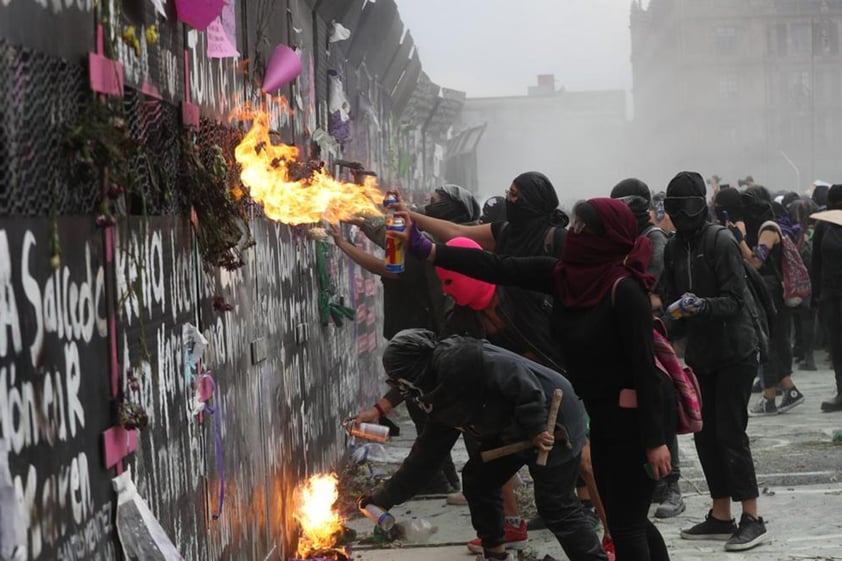 Mujeres toman las calles de CDMX ante el #8M2021