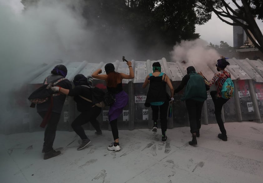 Mujeres toman las calles de CDMX ante el #8M2021