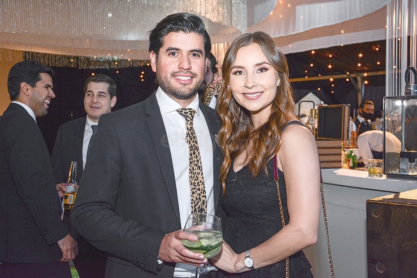 Daniel Aranzabal y Andrea Villanueva. Boda de Karime Silveira y Gustavo Herrera.