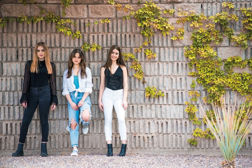 En Portada. Analety, Debby y Camila. Tres amigas que nos comparten lo increíble que es su amistad.