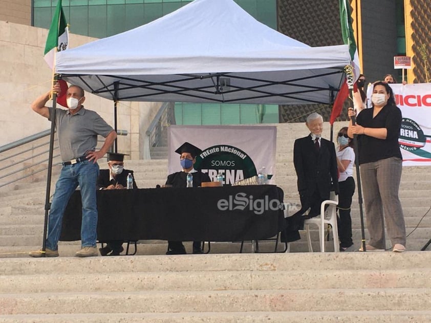 Frente Nacional Ciudadano AntiAMLO realiza mitin en Plaza Mayor de Torreón