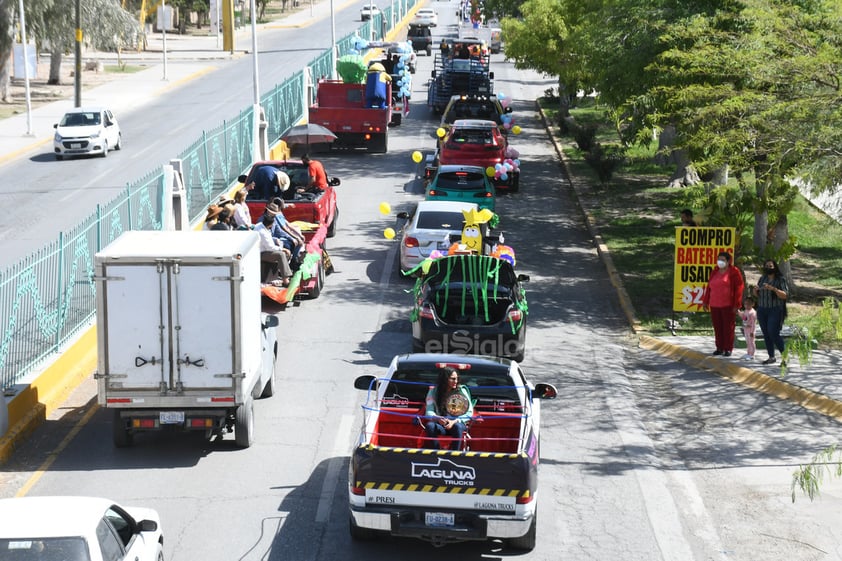 Realizan Caravana de la Primavera 2021 en La Laguna