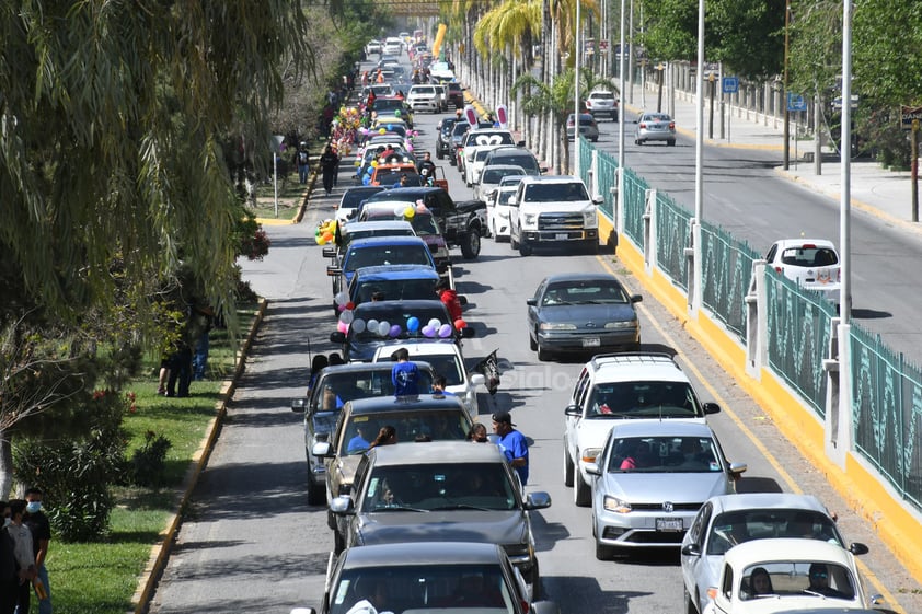 Realizan Caravana de la Primavera 2021 en La Laguna