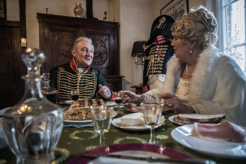 Preparan en Francia conmemoraciones por bicentenario de muerte de Napoleón Bonaparte