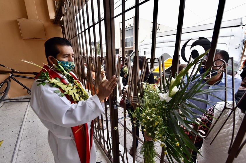 Celebran Domingo de Ramos en Torreón