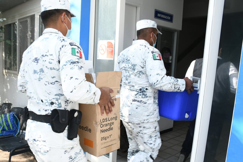 Inicia vacunación antiCOVID en único módulo de la zona urbana de Gómez Palacio