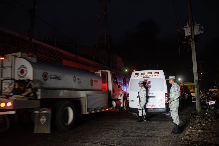 Controlan incendio en refinería de Minatitlán, Veracruz; reportan al menos seis heridos