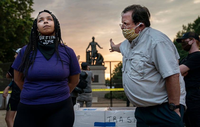 Imagen de Evelyn Hockstein, ganadora de la categoría Spot News - Primer premio individual en el World Press Photo 2021.