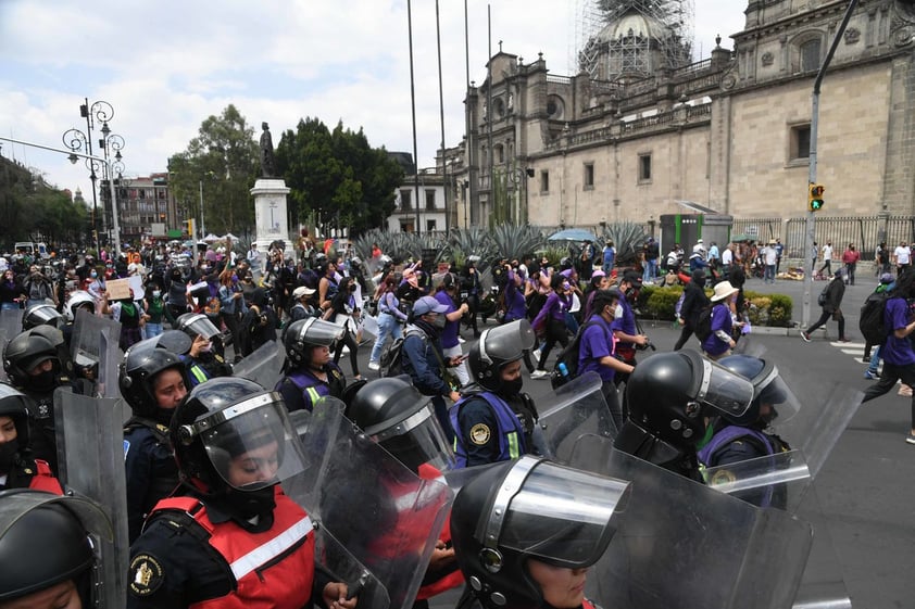 Demandan colectivos en CDMX justicia para víctimas de feminicidio