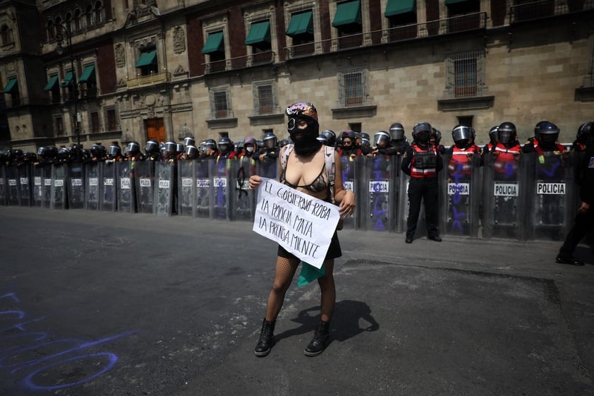 Demandan colectivos en CDMX justicia para víctimas de feminicidio