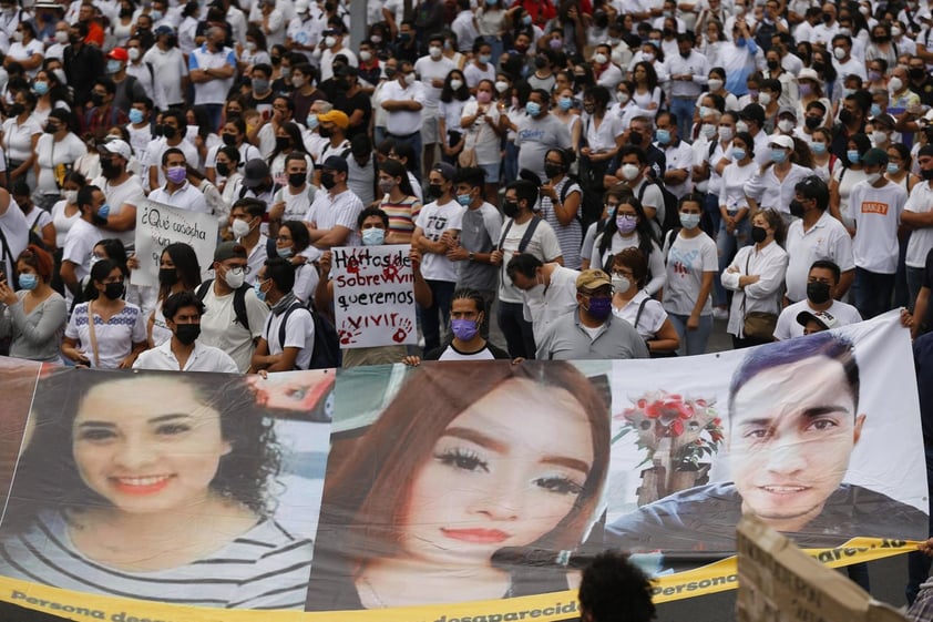 Marchan en Jalisco tras secuestro y asesinato de tres hermanos