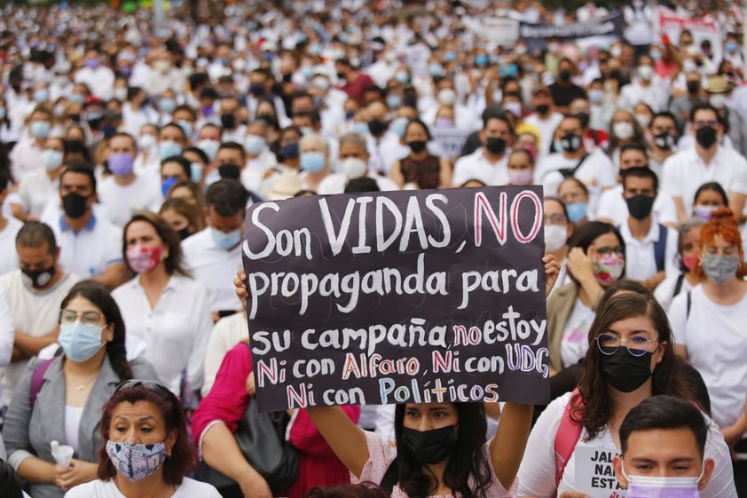 Marchan en Jalisco tras secuestro y asesinato de tres hermanos