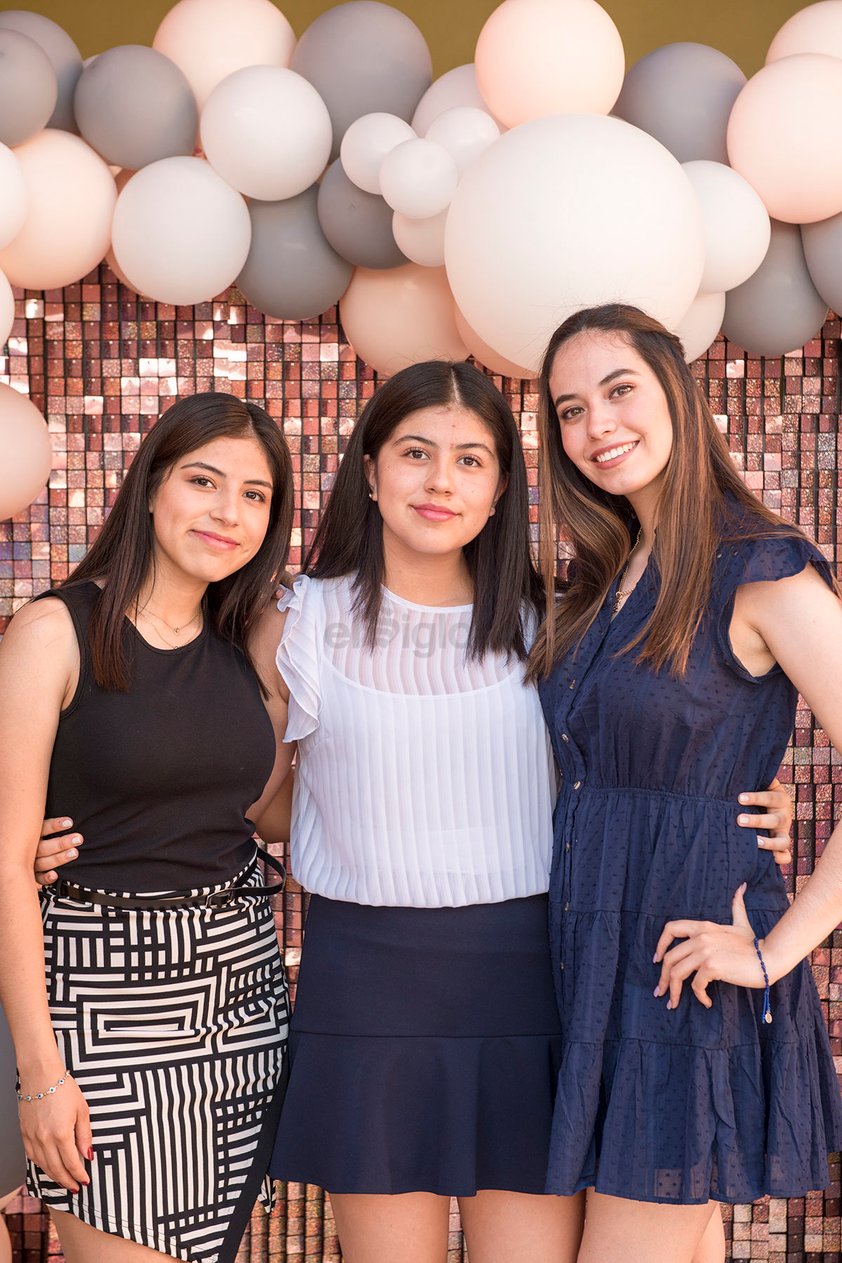 Adriana Caniceros, Frida López y Ana Paola López