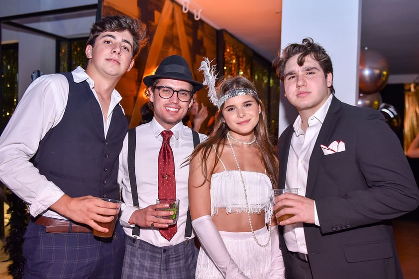 Bernardo Fernández, Benjamín Humter, Camila Chibli e Iván Glz.