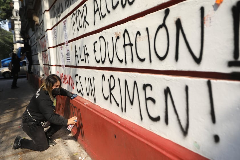 Protestan estudiantes por liberación de normalistas en Chiapas