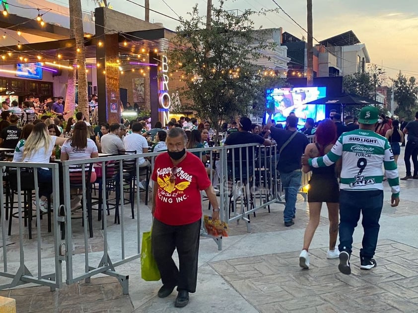 Blindaje en Centro de Torreón no impide presencia de afición del Santos Laguna