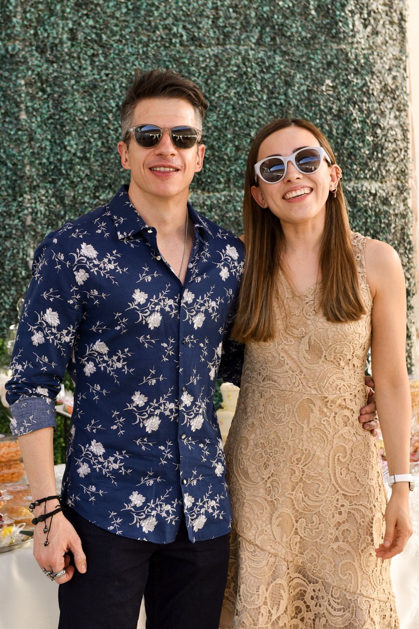 CELEBRAN. Angélica Matías y Blas Garza forman
parte del festejo de Elisa.