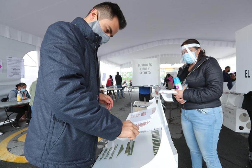 Arranca jornada electoral en México con retrasos e incidentes menores