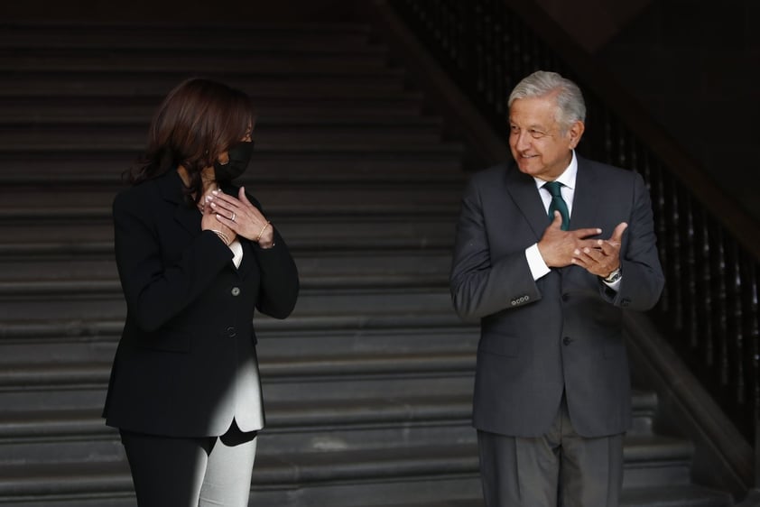 Kamala Harris realiza visita oficial a México; se reúne con AMLO