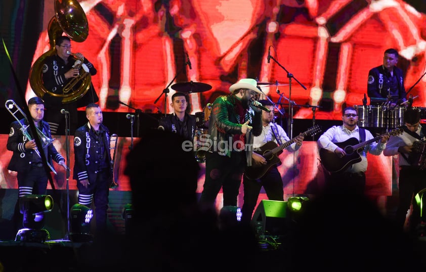 En concierto instalaciones de la feria de Torreón “Los dos Carnales”