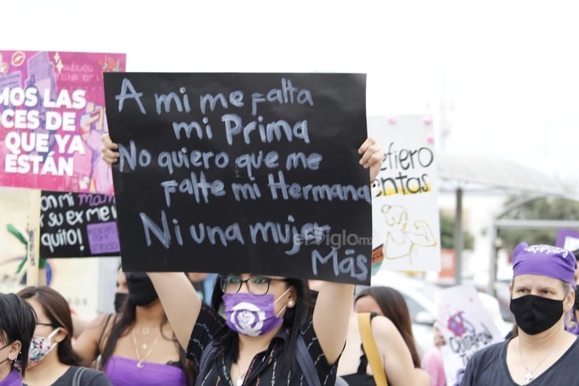 Laguneras marchan 'Vivas y sin miedo' ante feminicidios en la región