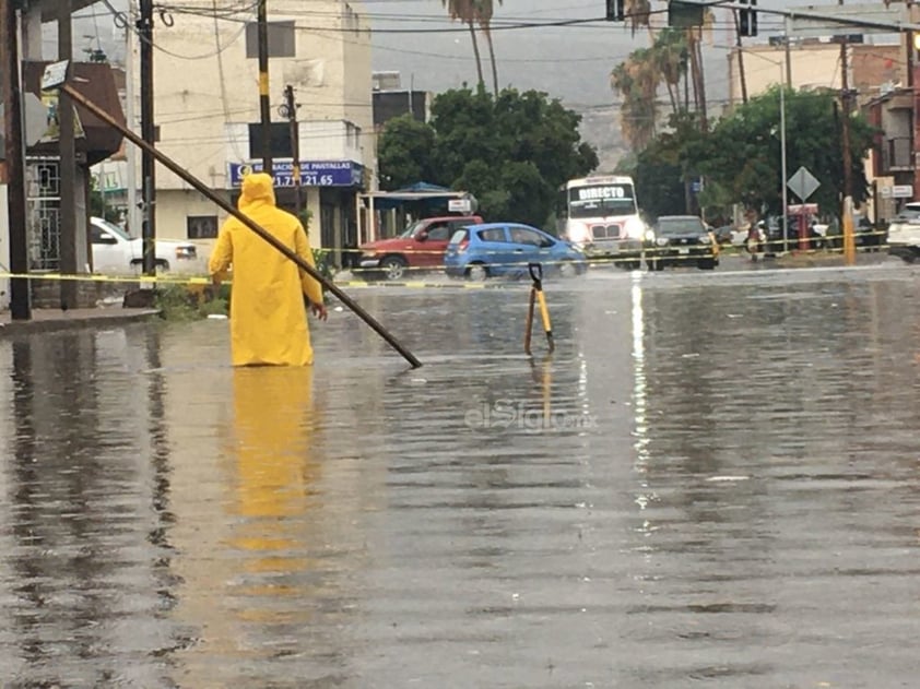 Por su parte, Tránsito y Vialidad municipal dio a conocer que ya está preparando un operativo especial para desplegar elementos y que no haya problemas con encharcamientos.