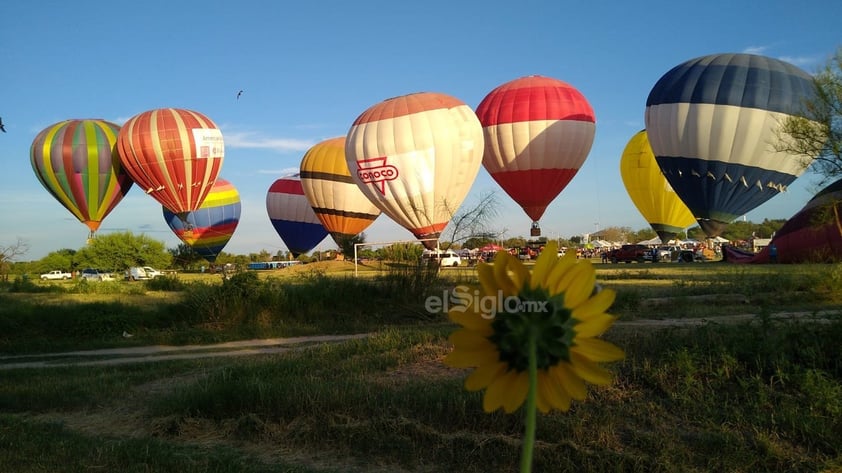 Festival internacional de Globos Aerostáticos 'Acuña  Vuela'