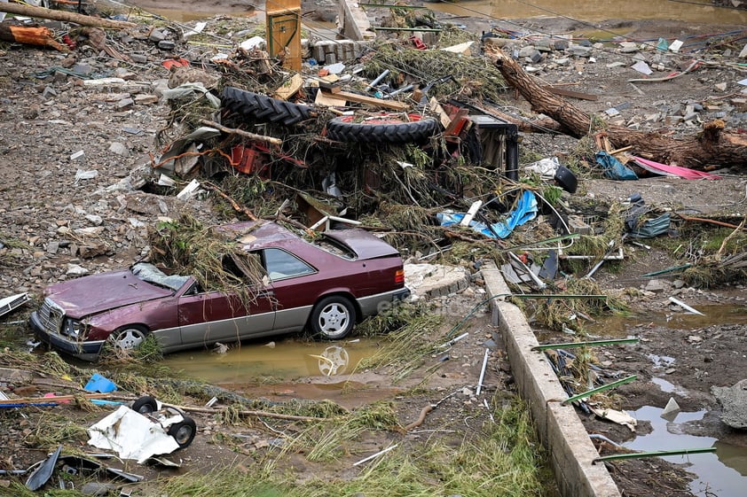 El monto de las ayudas necesarias todavía no ha sido calculado porque no hay una estimación total de los daños ocasiones por el temporal. Los servicios meteorológicos del país prevén que las intensas lluvias remitan en las próximas horas.