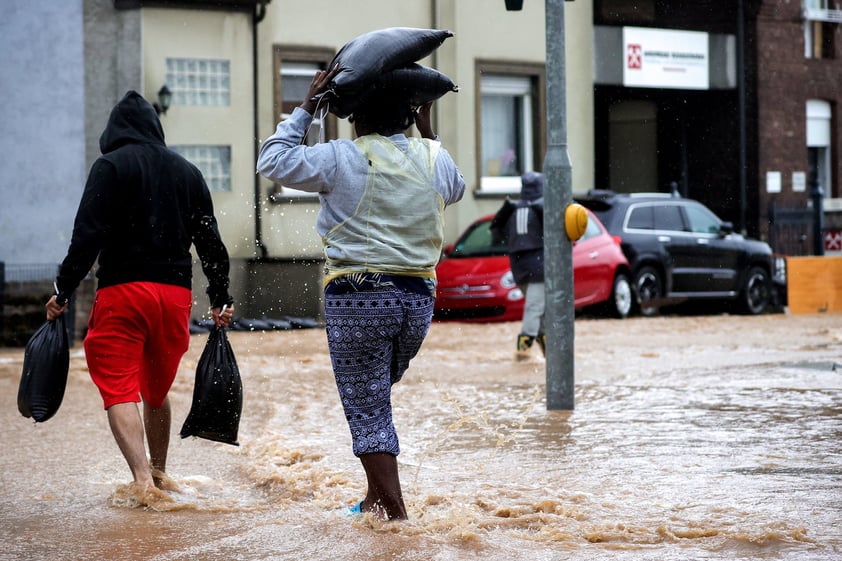 Dos años después, en julio de 1997, llegaron las consideradas peores inundaciones en Europa central en el siglo XX, que causaron un centenar de muertos en Austria, Alemania, República Checa, Eslovaquia y Polonia.