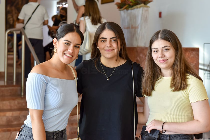 Mariela Guerrero, Isabela Herrera y María José Herrera.