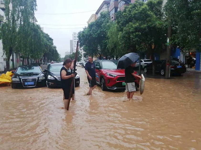 Lluvias en China dejan al menos 25 muertos