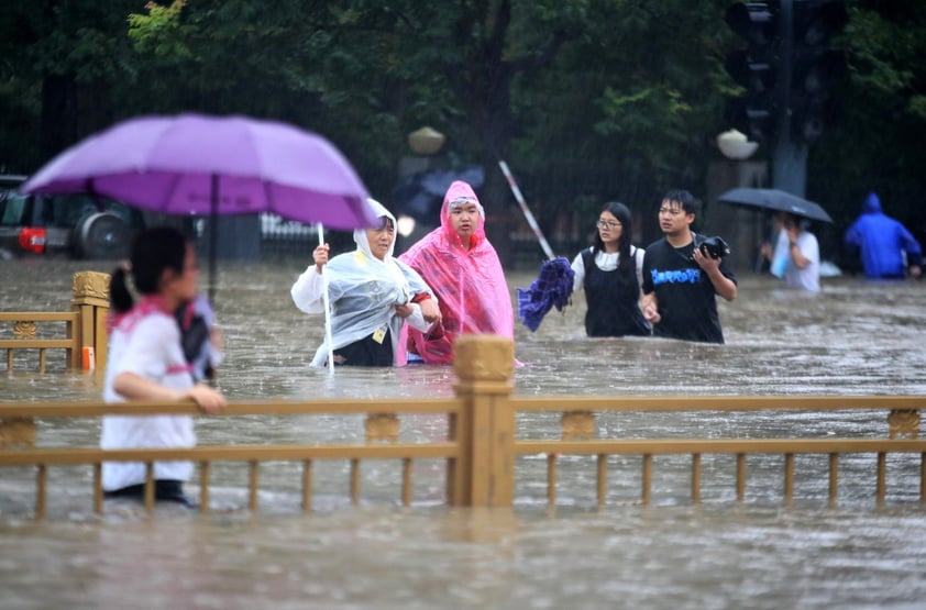 Lluvias en China dejan al menos 25 muertos