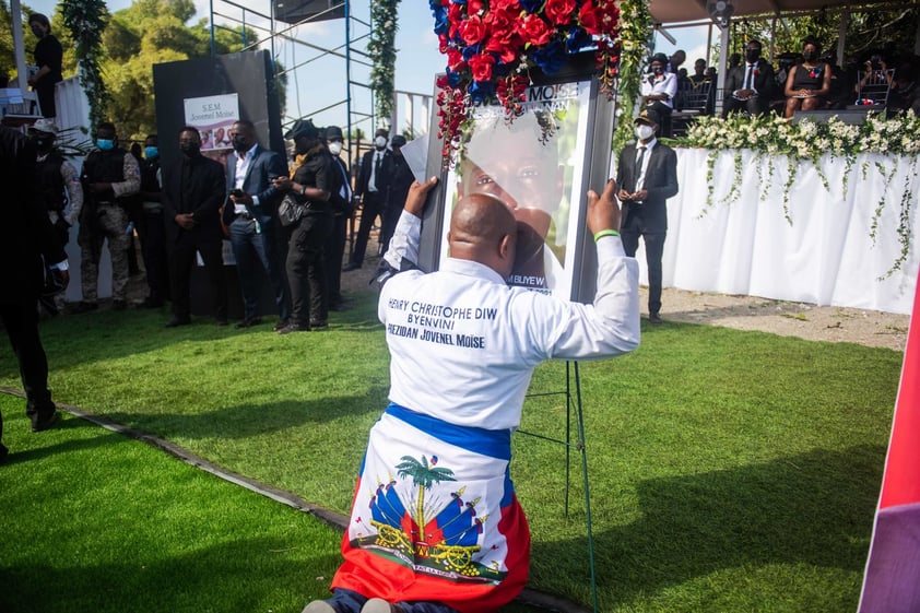 El presidente de Haití asesinado Jovenel Moise es sepultado en Cap-Haitien