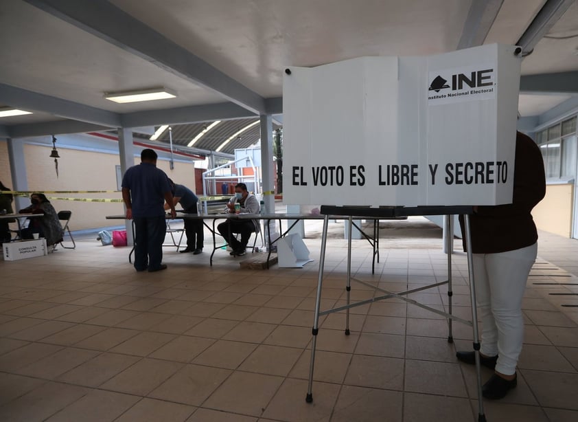 El 99.8 % de las mesas electorales para Consulta Popular abre en México