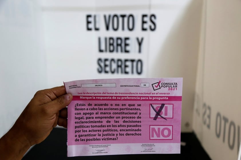 El 99.8 % de las mesas electorales para Consulta Popular abre en México