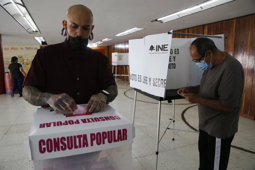 El 99.8 % de las mesas electorales para Consulta Popular abre en México