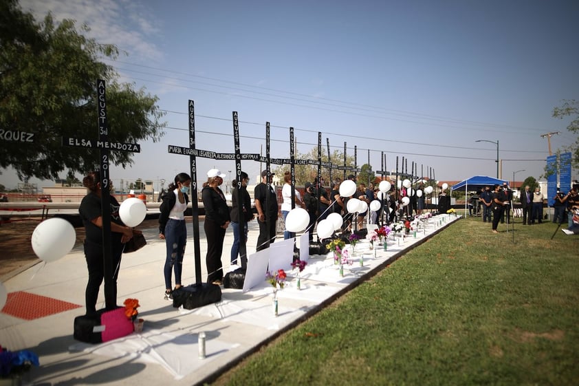 Comunidad latina recuerda masacre en El Paso