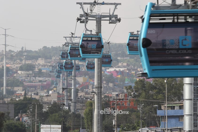 EUM20210808SOC0.JPG CIUDAD DE MÉXICO.CIUDAD DE MÉXICO, City/CDMX-Cablebús.-  Inicia operaciones la segunda línea del Cablebús este domingo 8 de agosto de 2021. Va de Santa Marta Acatitla a Constitución de 1917 en Iztapalapa. Foto: Agencia EL UNIVERSAL/Carlos Mejía/LCG.