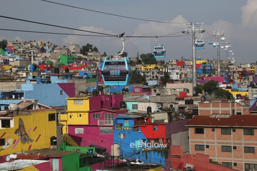 EUM20210808SOC0.JPG CIUDAD DE MÉXICO.CIUDAD DE MÉXICO, City/CDMX-Cablebús.-  Inicia operaciones la segunda línea del Cablebús este domingo 8 de agosto de 2021. Va de Santa Marta Acatitla a Constitución de 1917 en Iztapalapa. Foto: Agencia EL UNIVERSAL/Carlos Mejía/LCG.