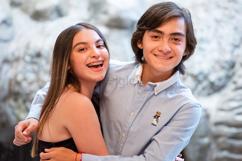 Los hermanos Carmen Gabriela y Manuel Ernesto Ramos Hernández celebran su cumpleaños.