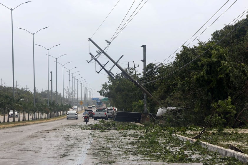 Huracán 'Grace' se degrada a tormenta tropical tras pasar por Península de Yucatán