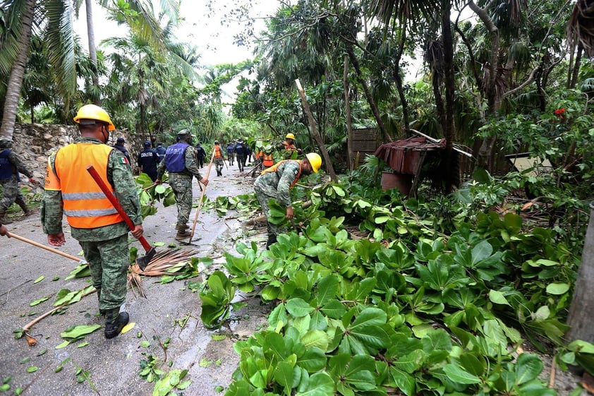 Huracán 'Grace' se degrada a tormenta tropical tras pasar por Península de Yucatán