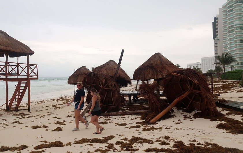 Huracán 'Grace' se degrada a tormenta tropical tras pasar por Península de Yucatán