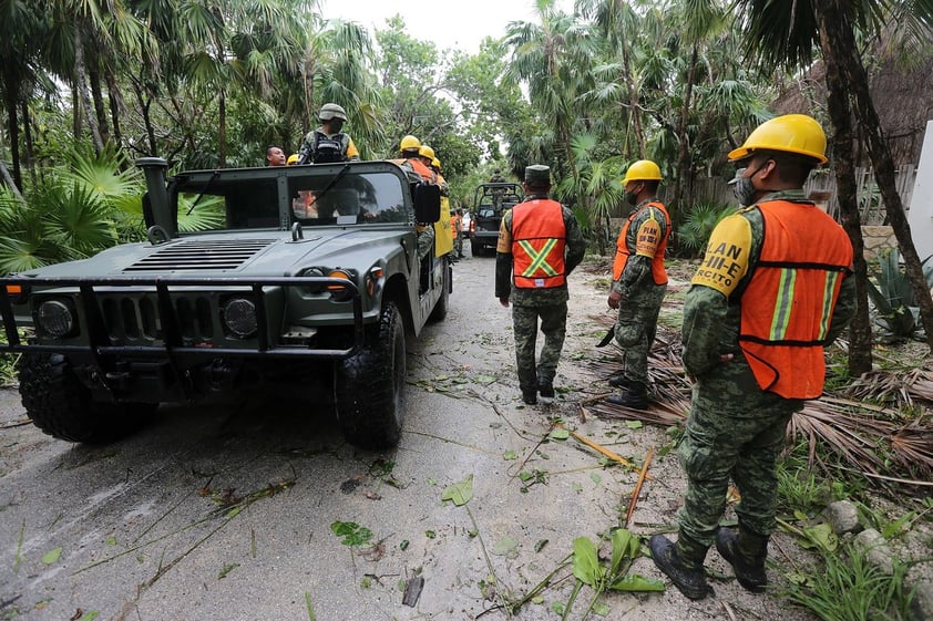 Huracán 'Grace' se degrada a tormenta tropical tras pasar por Península de Yucatán